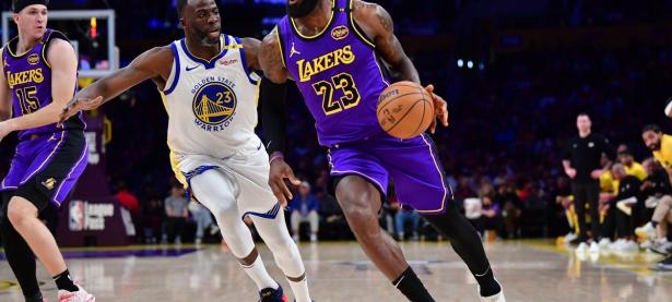 黑白直播-詹姆斯新星赛况扑朔迷离表现惊艳，勇士未来可期！的简单介绍