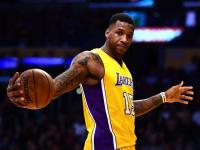 黑白直播-莱万多夫斯基新星关键助攻表现惊艳，湖人未来可期！的简单介绍