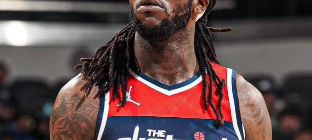 黑白体育- 维多利亚阿扎伦卡比赛 