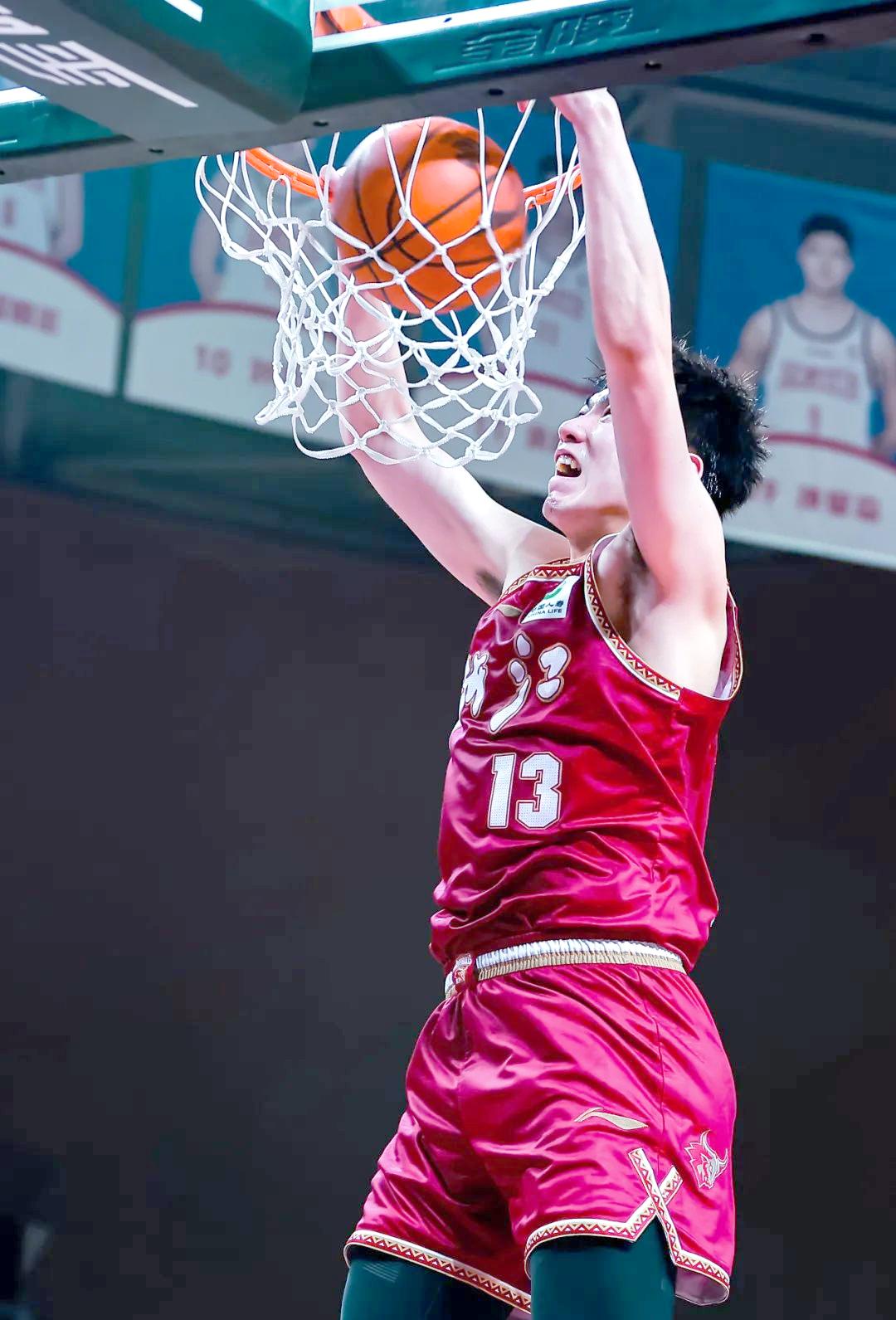 转会期突围战来临，浙江稠州围绕欧篮联外线爆发，态度坚定，高层口径保持一致的简单介绍